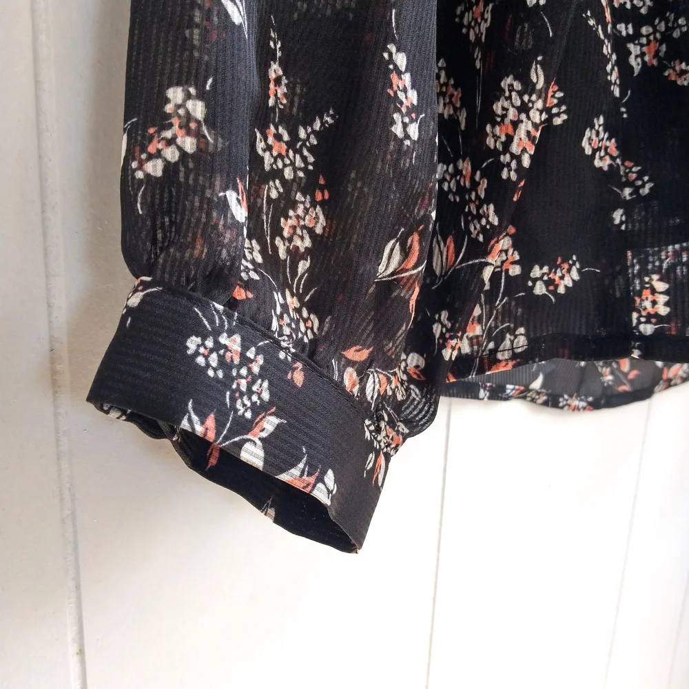 Ann Taylor small floral
